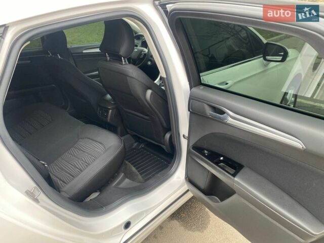 Білий Форд Фьюжен, об'ємом двигуна 2.5 л та пробігом 134 тис. км за 11000 $, фото 9 на Automoto.ua
