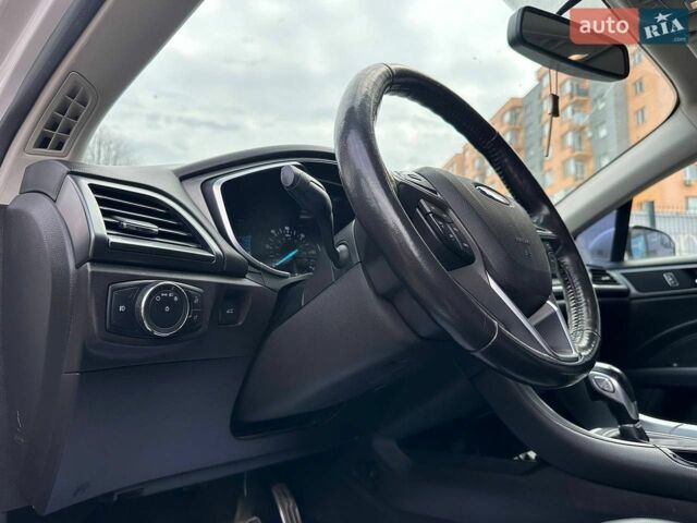 Белый Форд Фьюжн, объемом двигателя 2 л и пробегом 128 тыс. км за 13500 $, фото 9 на Automoto.ua