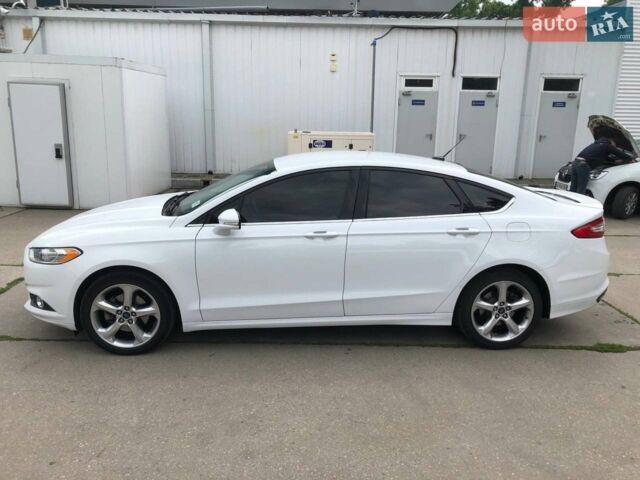 Белый Форд Фьюжн, объемом двигателя 2 л и пробегом 135 тыс. км за 11600 $, фото 8 на Automoto.ua