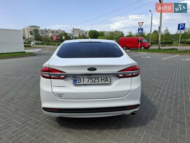 Белый Форд Фьюжн, объемом двигателя 2.5 л и пробегом 103 тыс. км за 12606 $, фото 1 на Automoto.ua