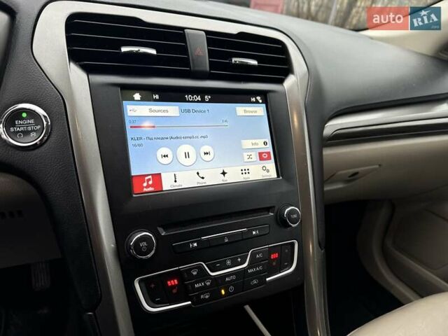 Белый Форд Фьюжн, объемом двигателя 2 л и пробегом 260 тыс. км за 13400 $, фото 20 на Automoto.ua