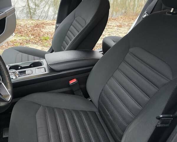 Білий Форд Фьюжен, об'ємом двигуна 2.49 л та пробігом 65 тис. км за 15500 $, фото 16 на Automoto.ua