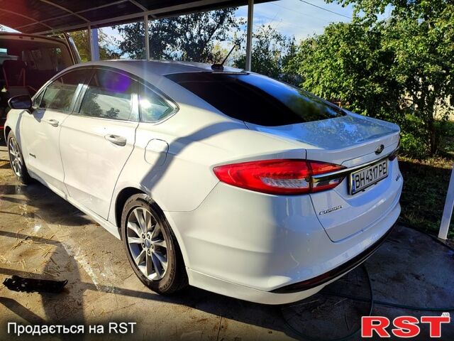 Форд Фьюжн 2016 в Киеве на Automoto.ua Белый Форд Фьюжн, объемом двигателя 2 л и пробегом 172 тыс. км за 13200 $, фото 4 на Automoto.ua