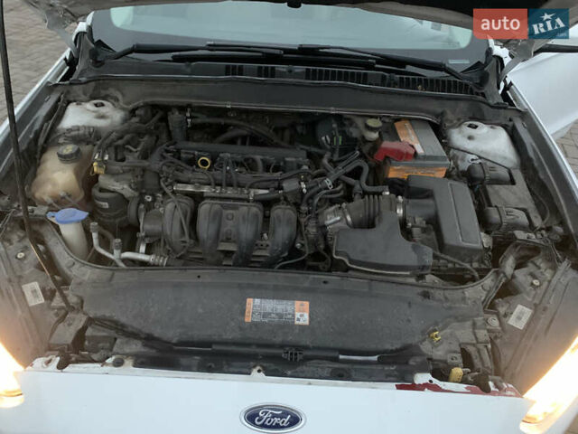 Белый Форд Фьюжн, объемом двигателя 2.5 л и пробегом 160 тыс. км за 10200 $, фото 31 на Automoto.ua