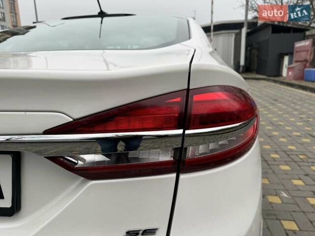 Белый Форд Фьюжн, объемом двигателя 2 л и пробегом 260 тыс. км за 13400 $, фото 34 на Automoto.ua