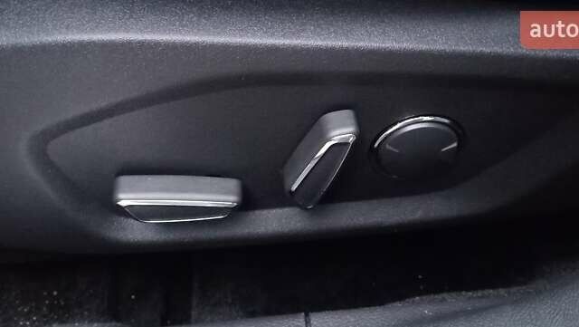 Белый Форд Фьюжн, объемом двигателя 2.5 л и пробегом 176 тыс. км за 13920 $, фото 14 на Automoto.ua