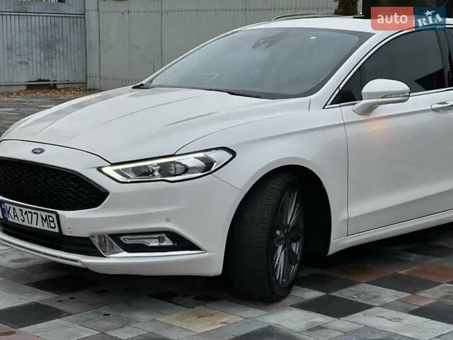 Білий Форд Фьюжен, об'ємом двигуна 2 л та пробігом 126 тис. км за 11500 $, фото 2 на Automoto.ua