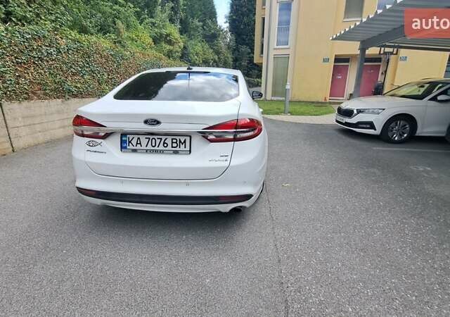 Белый Форд Фьюжн, объемом двигателя 2 л и пробегом 138 тыс. км за 13500 $, фото 5 на Automoto.ua