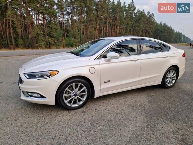 Белый Форд Фьюжн, объемом двигателя 2 л и пробегом 140 тыс. км за 18500 $, фото 5 на Automoto.ua
