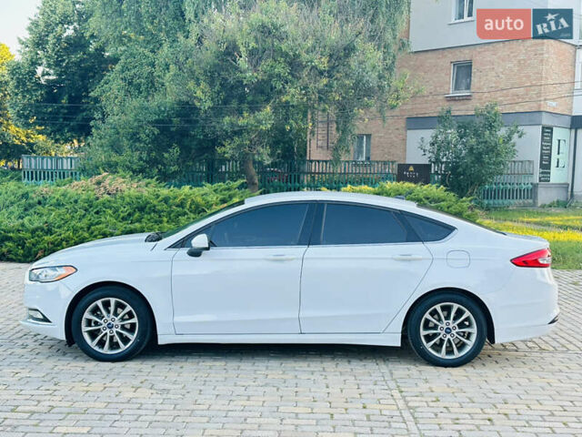 Білий Форд Фьюжен, об'ємом двигуна 1.5 л та пробігом 106 тис. км за 12500 $, фото 33 на Automoto.ua