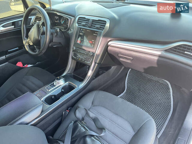 Белый Форд Фьюжн, объемом двигателя 2.49 л и пробегом 170 тыс. км за 11300 $, фото 13 на Automoto.ua