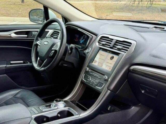 Белый Форд Фьюжн, объемом двигателя 2 л и пробегом 52 тыс. км за 2700 $, фото 7 на Automoto.ua