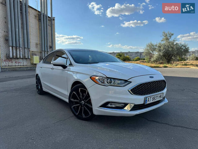 Білий Форд Фьюжен, об'ємом двигуна 2.5 л та пробігом 109 тис. км за 13200 $, фото 3 на Automoto.ua