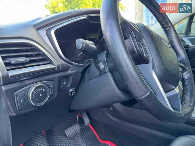 Білий Форд Фьюжен, об'ємом двигуна 2.5 л та пробігом 109 тис. км за 13200 $, фото 29 на Automoto.ua