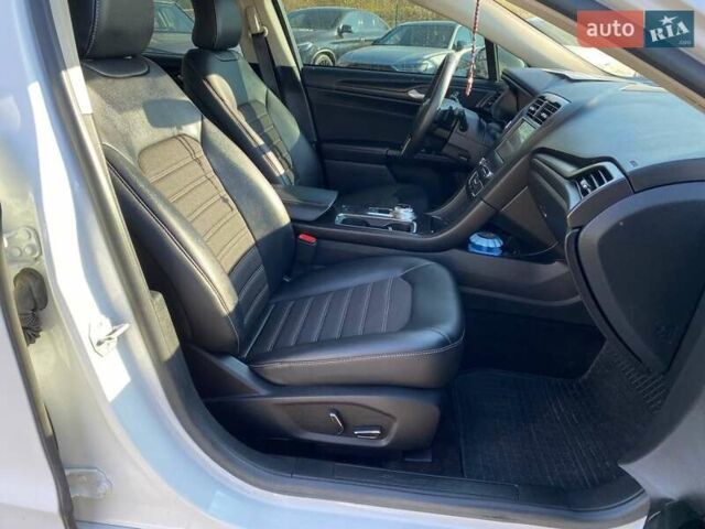 Білий Форд Фьюжен, об'ємом двигуна 1.5 л та пробігом 14 тис. км за 13600 $, фото 23 на Automoto.ua