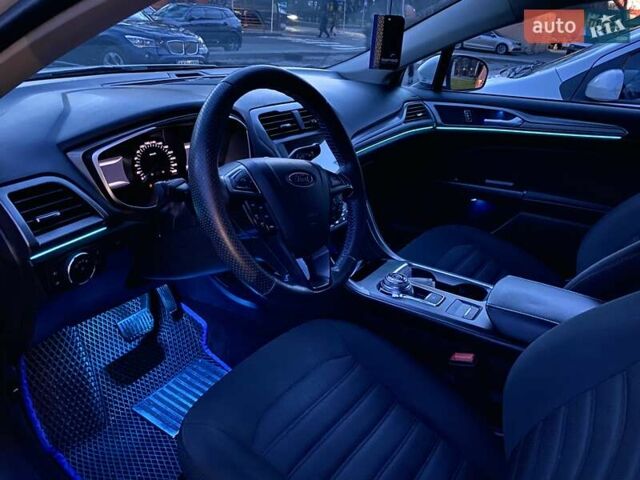 Белый Форд Фьюжн, объемом двигателя 1.5 л и пробегом 130 тыс. км за 10500 $, фото 7 на Automoto.ua
