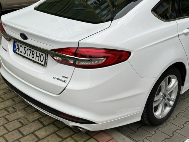 Белый Форд Фьюжн, объемом двигателя 2 л и пробегом 142 тыс. км за 14000 $, фото 3 на Automoto.ua