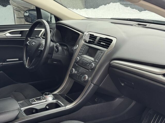 Білий Форд Фьюжен, об'ємом двигуна 2.5 л та пробігом 252 тис. км за 9400 $, фото 20 на Automoto.ua