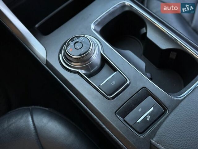 Белый Форд Фьюжн, объемом двигателя 2 л и пробегом 182 тыс. км за 15650 $, фото 31 на Automoto.ua