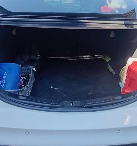 Білий Форд Фьюжен, об'ємом двигуна 1.5 л та пробігом 70 тис. км за 14000 $, фото 18 на Automoto.ua