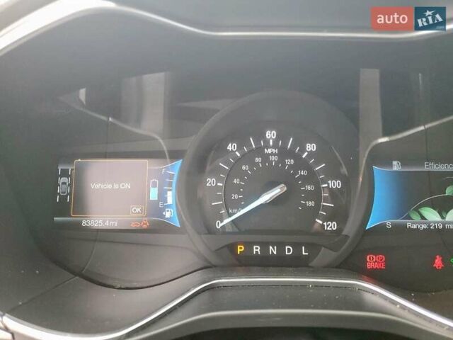 Білий Форд Фьюжен, об'ємом двигуна 2 л та пробігом 132 тис. км за 2500 $, фото 8 на Automoto.ua