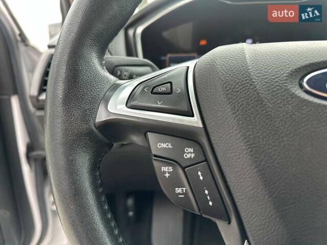Белый Форд Фьюжн, объемом двигателя 2 л и пробегом 65 тыс. км за 17290 $, фото 22 на Automoto.ua