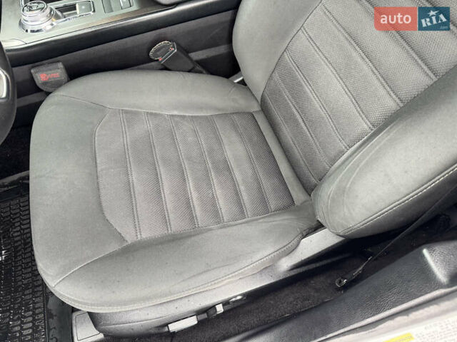 Білий Форд Фьюжен, об'ємом двигуна 2.5 л та пробігом 252 тис. км за 9400 $, фото 34 на Automoto.ua