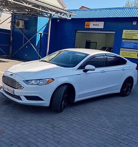 Білий Форд Фьюжен, об'ємом двигуна 1.5 л та пробігом 70 тис. км за 14000 $, фото 7 на Automoto.ua