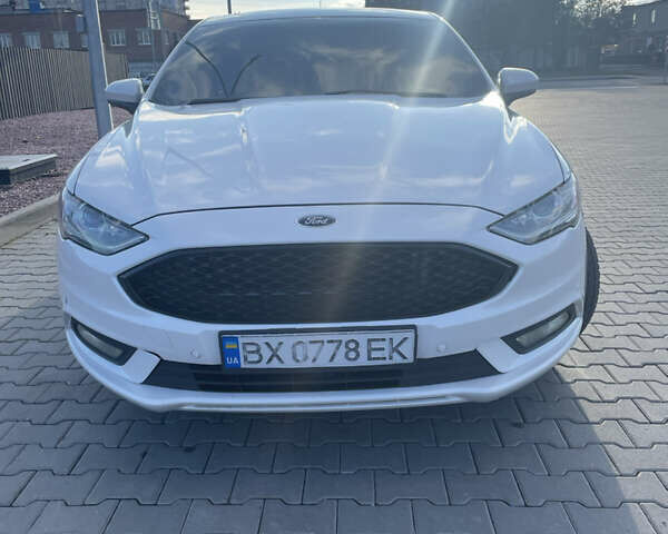 Белый Форд Фьюжн, объемом двигателя 2.49 л и пробегом 170 тыс. км за 11300 $, фото 4 на Automoto.ua