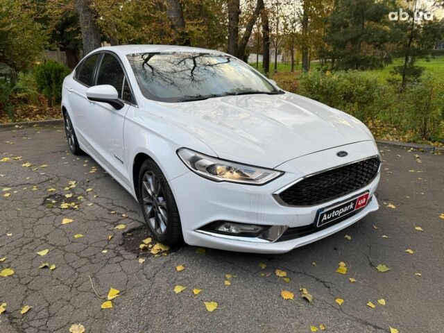 Білий Форд Фьюжен, об'ємом двигуна 2 л та пробігом 303 тис. км за 12940 $, фото 2 на Automoto.ua
