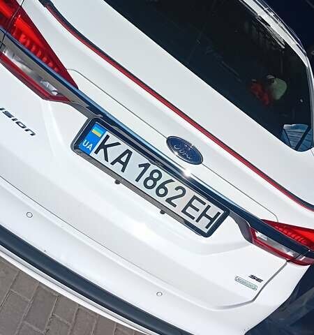 Білий Форд Фьюжен, об'ємом двигуна 1.5 л та пробігом 70 тис. км за 14000 $, фото 17 на Automoto.ua