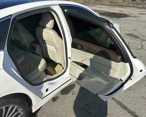 Белый Форд Фьюжн, объемом двигателя 2 л и пробегом 121 тыс. км за 16599 $, фото 19 на Automoto.ua