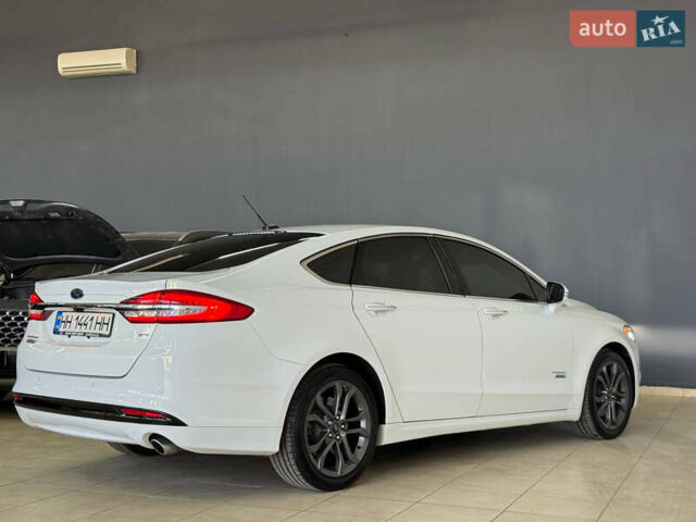 Белый Форд Фьюжн, объемом двигателя 2 л и пробегом 160 тыс. км за 16900 $, фото 3 на Automoto.ua