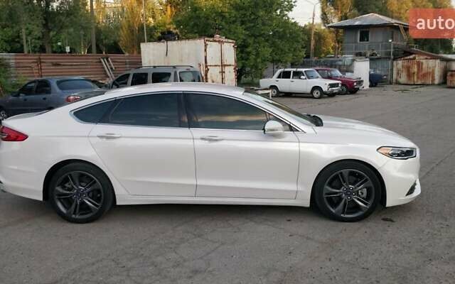 Білий Форд Фьюжен, об'ємом двигуна 2.7 л та пробігом 70 тис. км за 17000 $, фото 2 на Automoto.ua