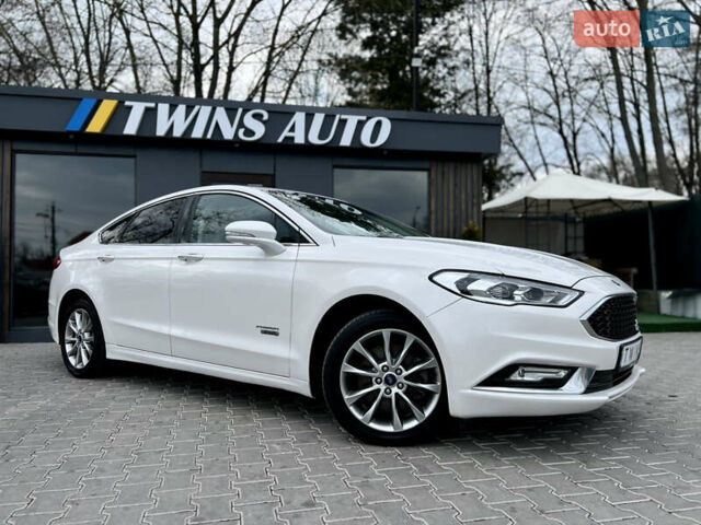 Білий Форд Фьюжен, об'ємом двигуна 2 л та пробігом 112 тис. км за 15900 $, фото 15 на Automoto.ua
