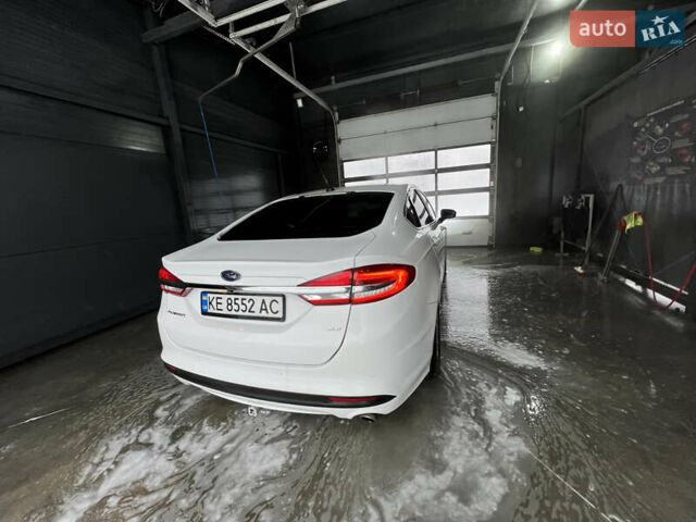 Белый Форд Фьюжн, объемом двигателя 2.5 л и пробегом 175 тыс. км за 10500 $, фото 11 на Automoto.ua