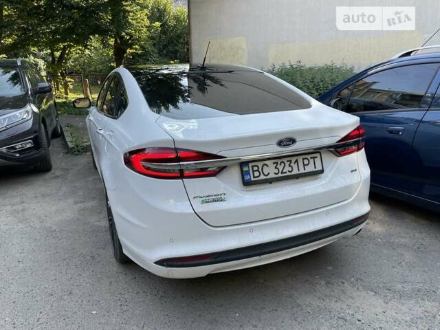 Белый Форд Фьюжн, объемом двигателя 2 л и пробегом 230 тыс. км за 14500 $, фото 1 на Automoto.ua