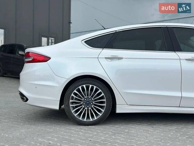 Белый Форд Фьюжн, объемом двигателя 2 л и пробегом 65 тыс. км за 17290 $, фото 8 на Automoto.ua