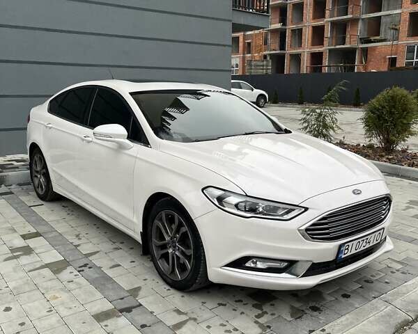 Белый Форд Фьюжн, объемом двигателя 2 л и пробегом 133 тыс. км за 15000 $, фото 3 на Automoto.ua