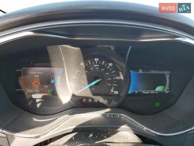 Белый Форд Фьюжн, объемом двигателя 2 л и пробегом 67 тыс. км за 2600 $, фото 8 на Automoto.ua