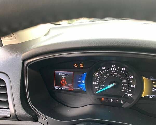 Білий Форд Фьюжен, об'ємом двигуна 1.5 л та пробігом 14 тис. км за 13000 $, фото 10 на Automoto.ua