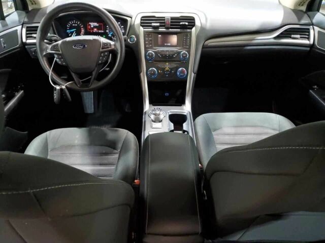 Белый Форд Фьюжн, объемом двигателя 2.5 л и пробегом 104 тыс. км за 950 $, фото 5 на Automoto.ua