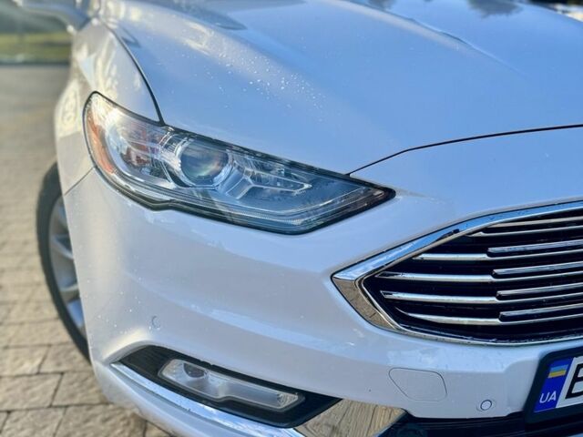 Белый Форд Фьюжн, объемом двигателя 2 л и пробегом 111 тыс. км за 14000 $, фото 3 на Automoto.ua