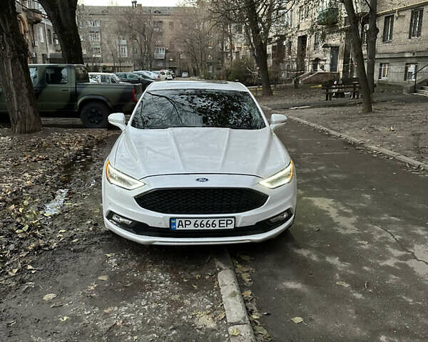 Белый Форд Фьюжн, объемом двигателя 2 л и пробегом 121 тыс. км за 16599 $, фото 63 на Automoto.ua