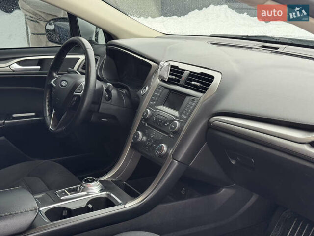 Білий Форд Фьюжен, об'ємом двигуна 2.5 л та пробігом 252 тис. км за 9400 $, фото 46 на Automoto.ua