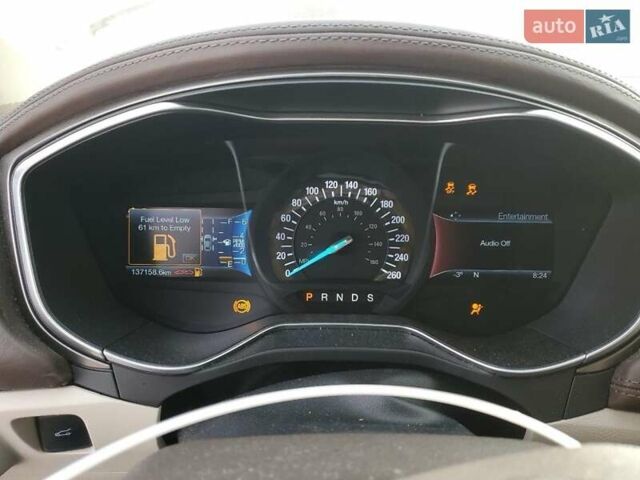 Білий Форд Фьюжен, об'ємом двигуна 2 л та пробігом 138 тис. км за 11500 $, фото 4 на Automoto.ua