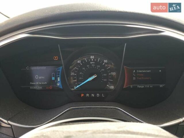 Белый Форд Фьюжн, объемом двигателя 2 л и пробегом 149 тыс. км за 1700 $, фото 8 на Automoto.ua