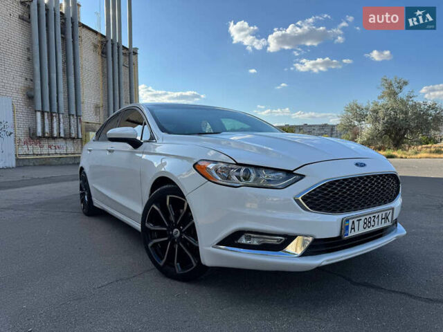 Білий Форд Фьюжен, об'ємом двигуна 2.5 л та пробігом 109 тис. км за 13200 $, фото 1 на Automoto.ua