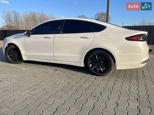 Белый Форд Фьюжн, объемом двигателя 2.49 л и пробегом 170 тыс. км за 11300 $, фото 10 на Automoto.ua