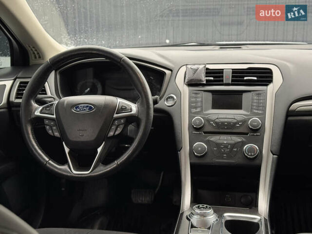 Білий Форд Фьюжен, об'ємом двигуна 2.5 л та пробігом 252 тис. км за 9400 $, фото 42 на Automoto.ua